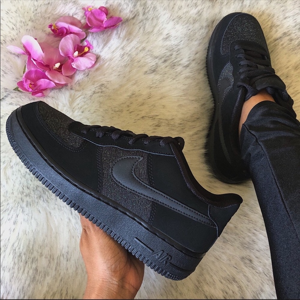 âźď¸soldâźď¸Rare Nike Air Force 1 LV8 Suede 6.5Y/8W - Picture 2 of 8